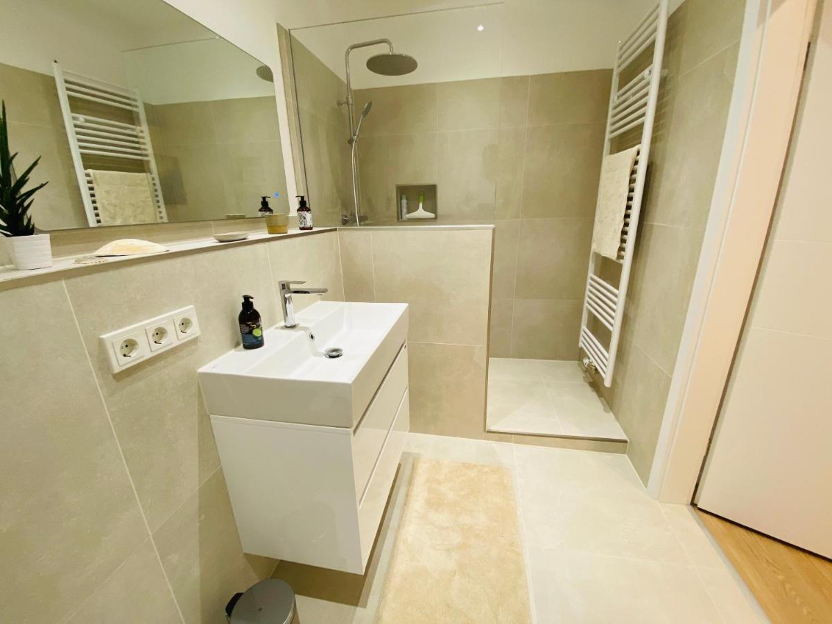 Raum2Go - No1 Modernes Ruhiges 2-Schlafzimmer Apartment City & Park Висбаден Экстерьер фото